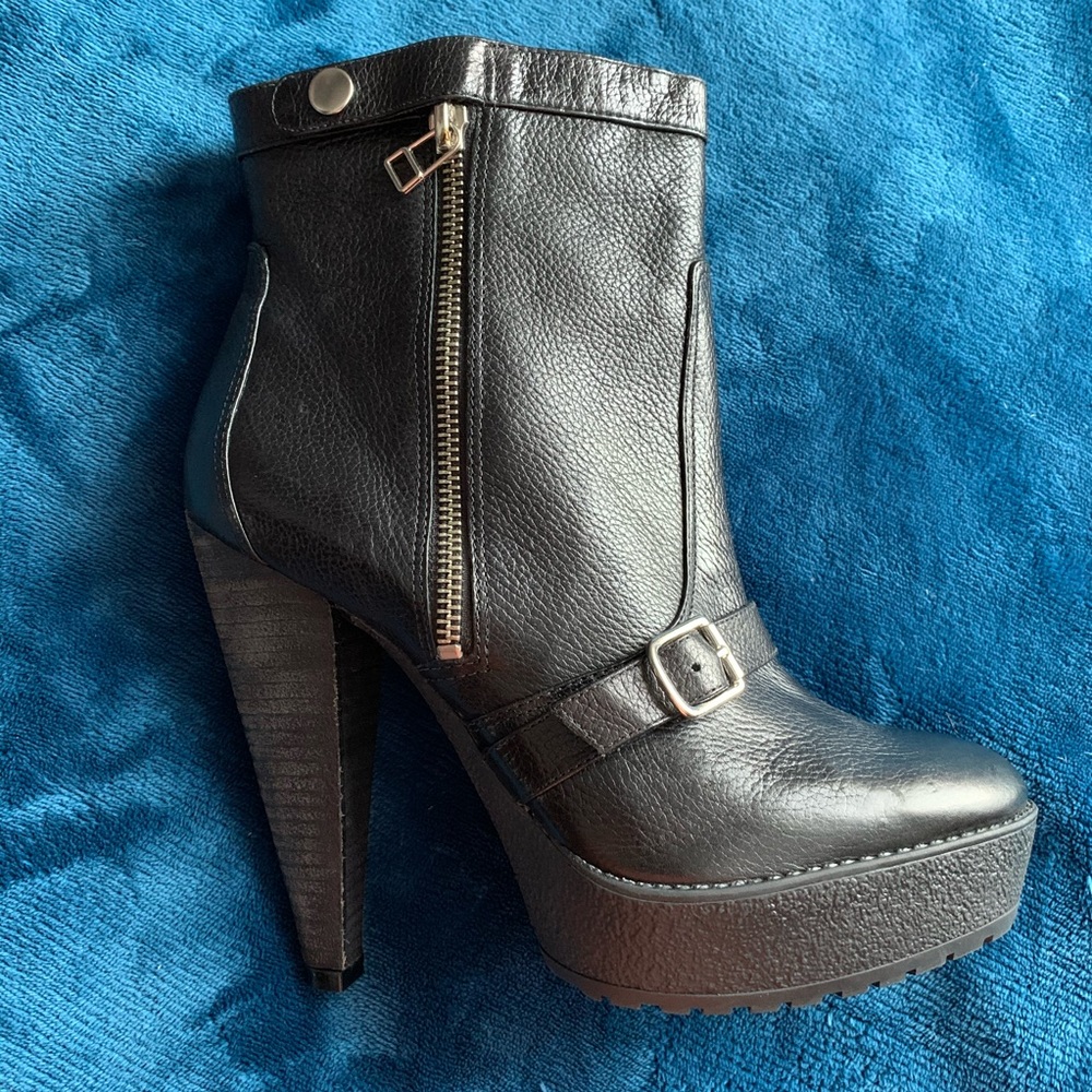 Pour La Victoire Ankle Boots Platform High Heel